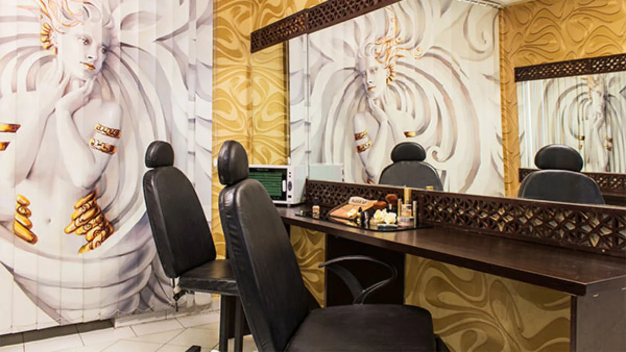 آموزشگاه آرایشگری زنانه گلگیس