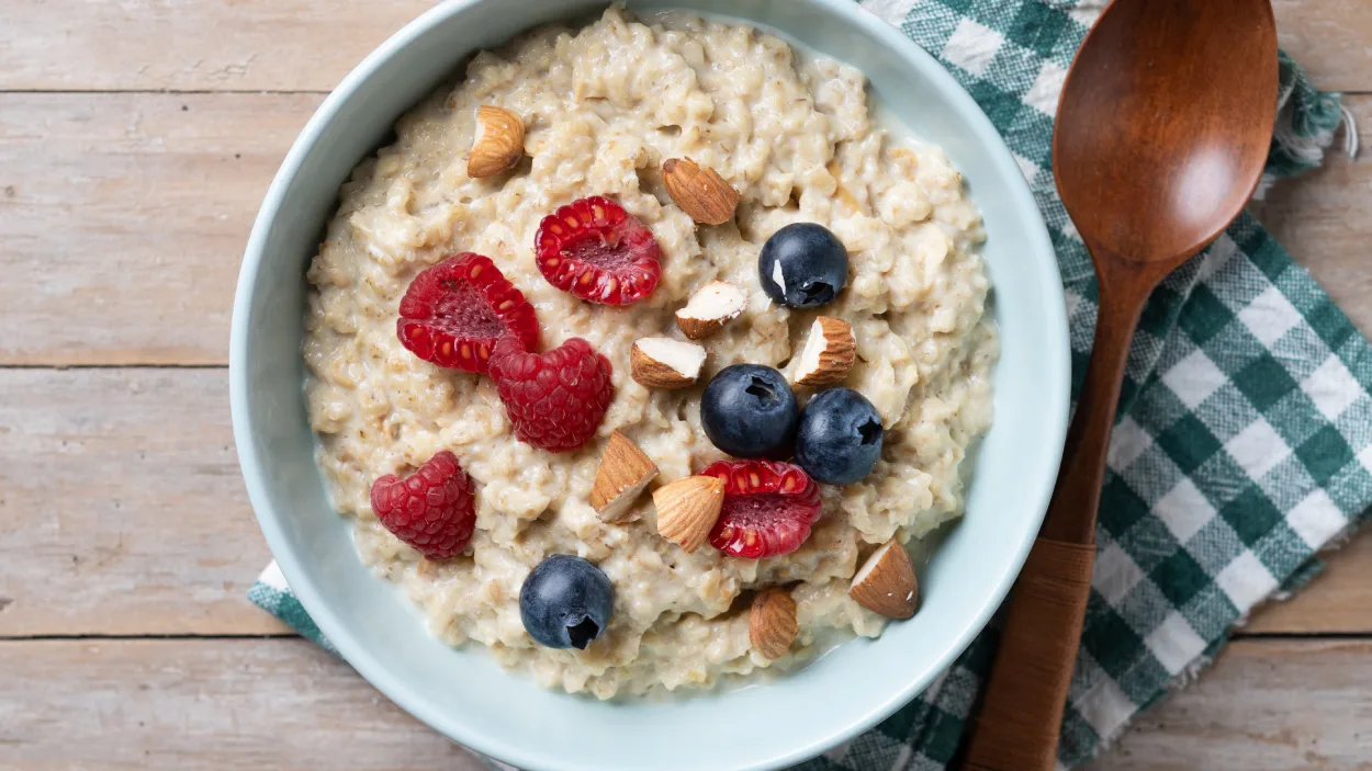 اوت میل؛ یکی از بهترین صبحانهها برای حالت تهوع