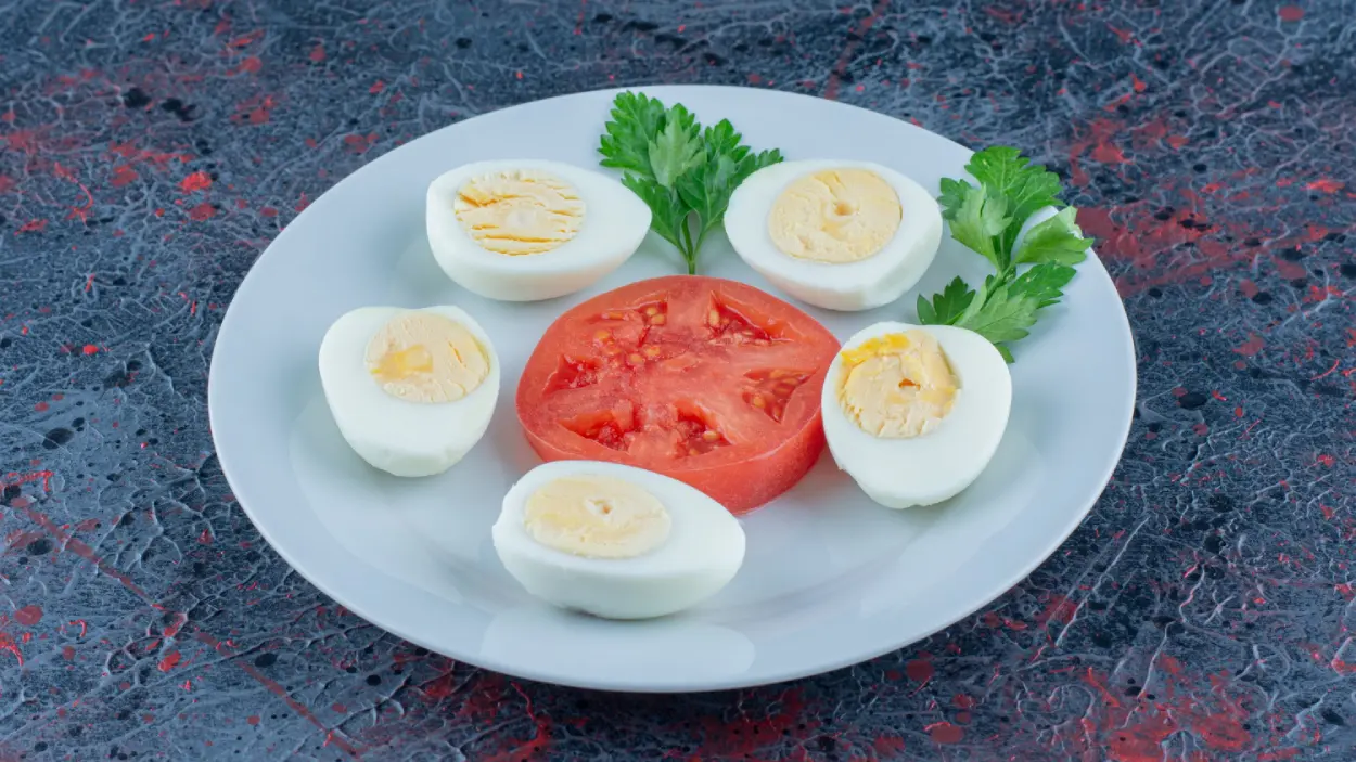 صبحانه مناسب حالت تهوع: تخم مرغ